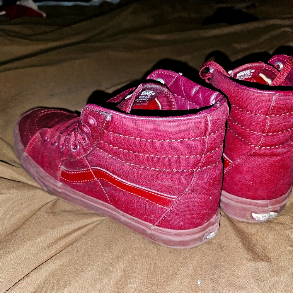 Shoes - Picture 4 of 7
